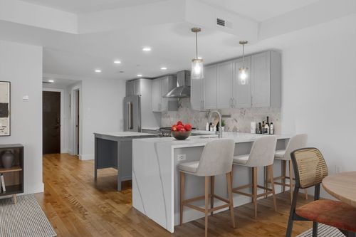 506-50 Hichborn St, Boston, MA, 02135-3068 | Card Image