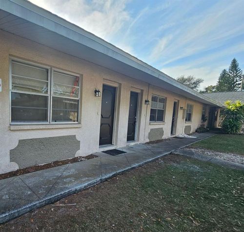 2-201 Nw Jefferson Cir N, ST PETERSBURG, FL, 33702-7552 | Card Image