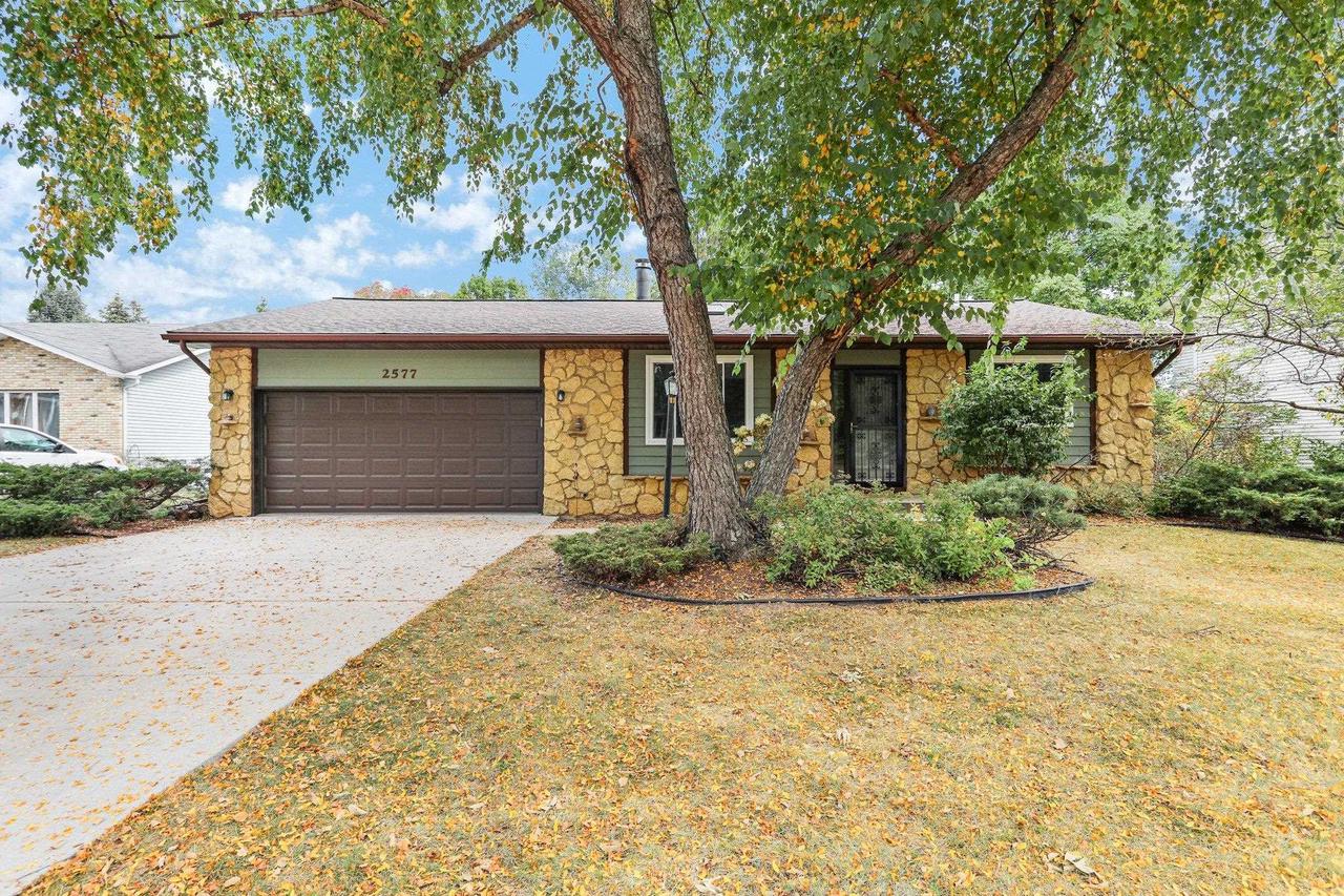 Chesapeake Dr, Fitchburg, WI 53719