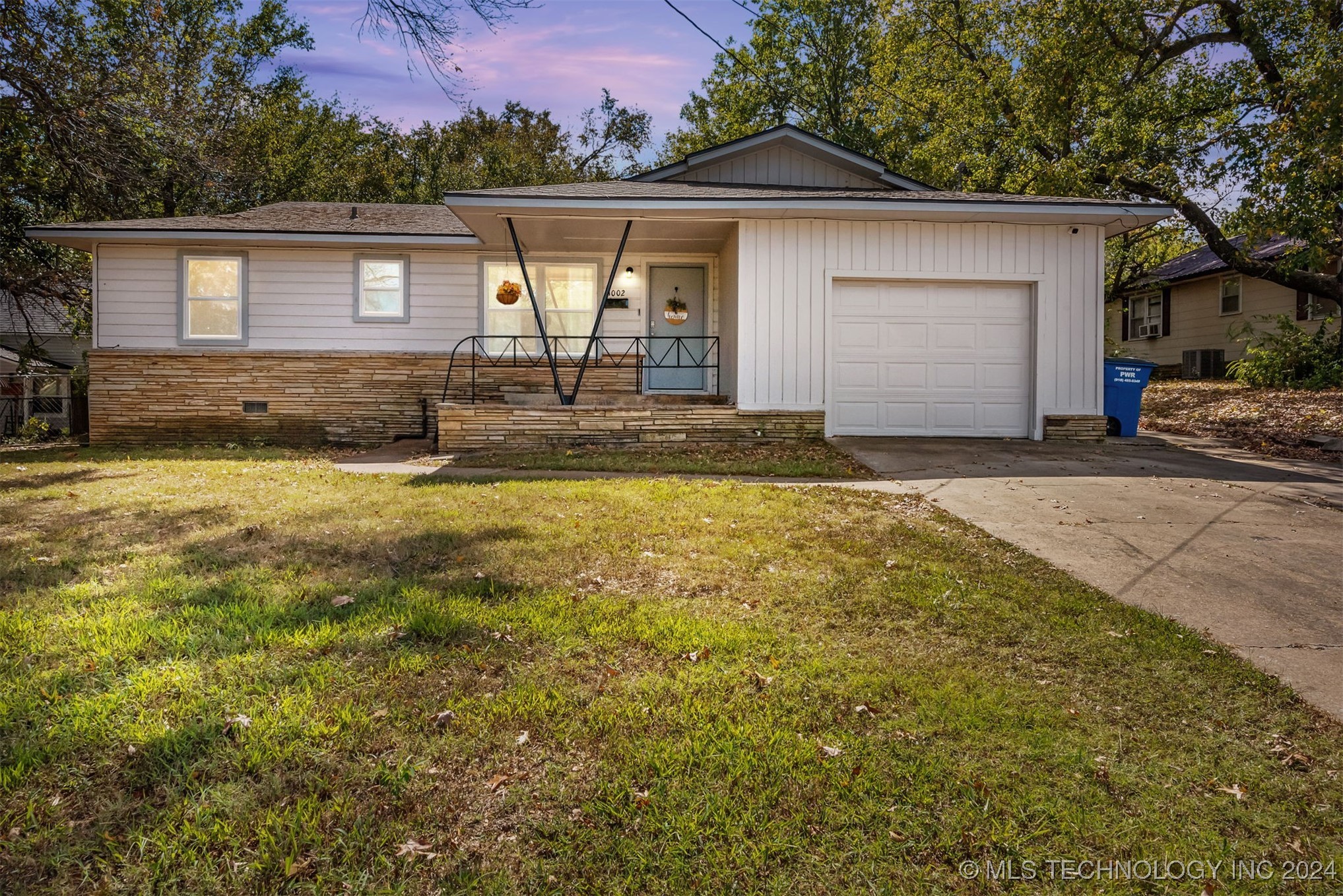 Cherokee St, Wagoner, OK 74467
