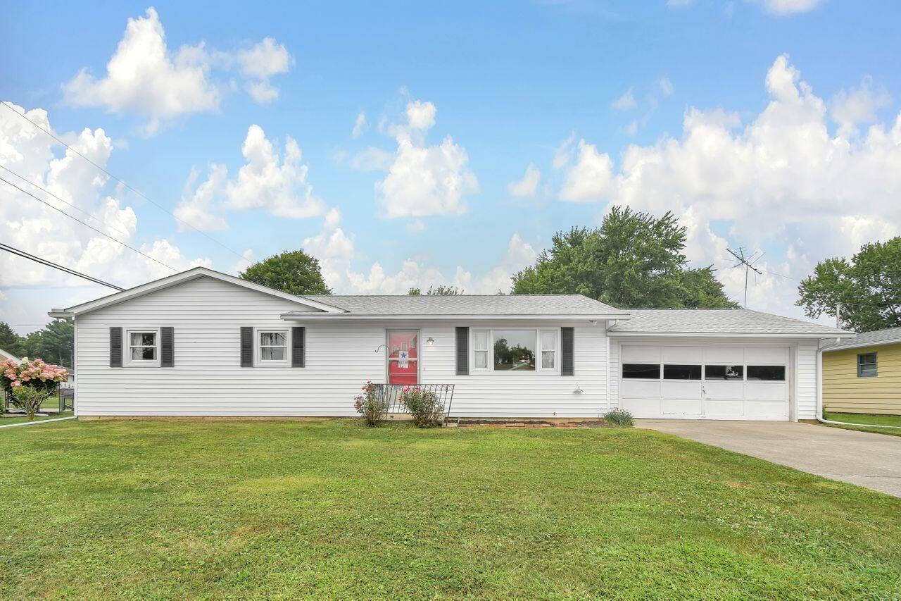 Brenton Dr, Newark, OH 43055