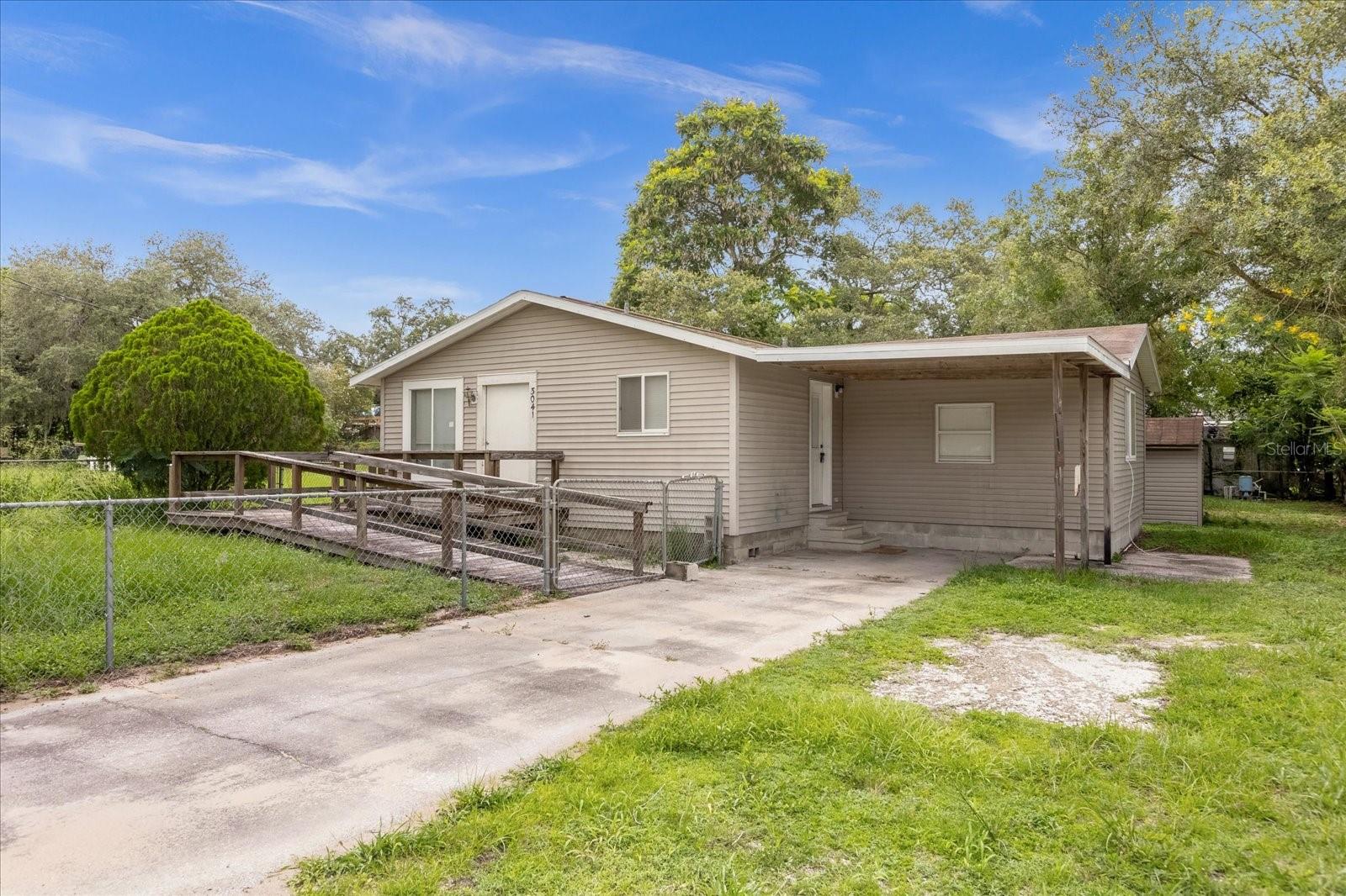 Cedar St, Lake Wales, FL 33898
