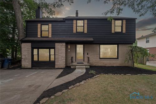 3526 Woodbine Dr, Toledo, OH, 43614-4340 | Card Image