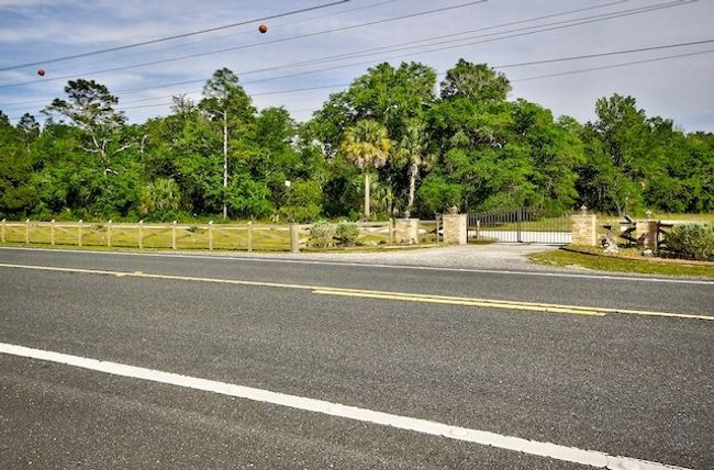 Gated entrance to Parcel "G" | Image 5