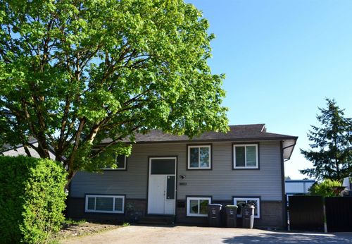 17486 61a Ave, Surrey, BC, V3S5K2 | Card Image