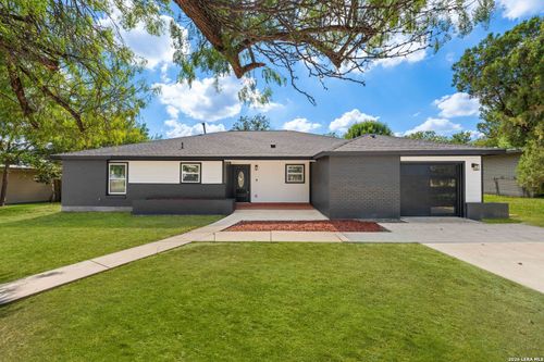 246 Sprucewood Ln, San Antonio, TX, 78216-6706 | Card Image