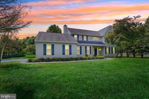 4 Morningmist Ln, Oxford, PA, 19363-4315 | Card Image