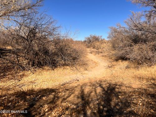 2900 S Old Skull Valley Rd, Skull Valley, AZ, 86338 | Card Image