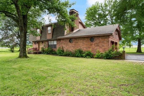 1218 E Kenwood St, Siloam Springs, AR, 72761-4328 | Card Image