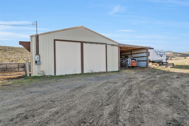 View of pole building | Image 34