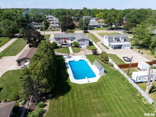 1419 3 Rd St, House other with 3 bedrooms, 4 bathrooms and null parking in Camanche IA | Image 56