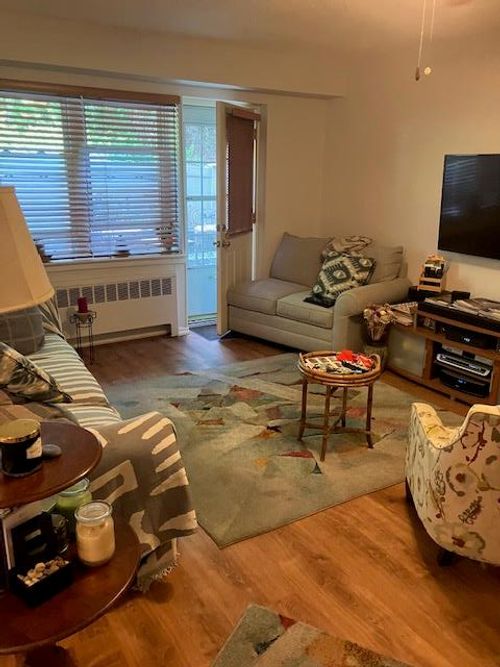 c-2-129 S Highland Ave, Ossining, NY, 10562-5885 | Card Image