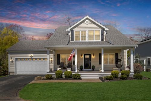 10-10 Charles View Ln, Medway, MA, 02053-4800 | Card Image