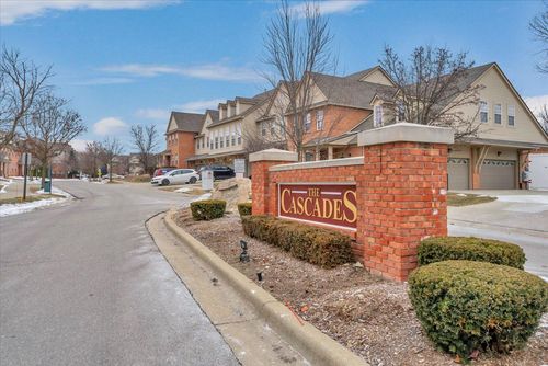 5053 Parsley Drive, Shelby Charter Township, MI, 48316 | Card Image