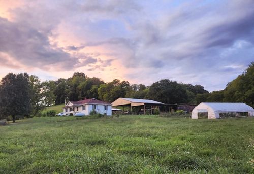 994 Bull Run Rd, Lynchburg, TN, 37352-8450 | Card Image