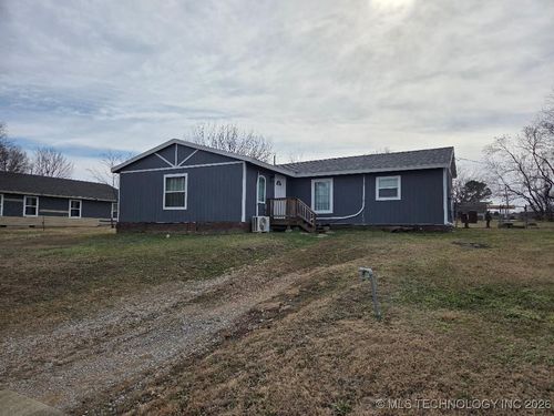 802 W Adams Ave, McAlester, OK, 74501-4320 | Card Image