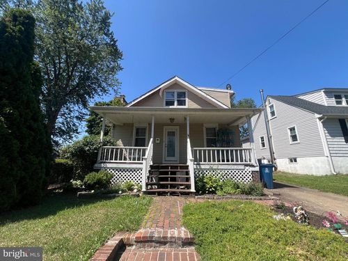 27 N Lafayette Ave, MORRISVILLE, PA, 19067-1135 | Card Image