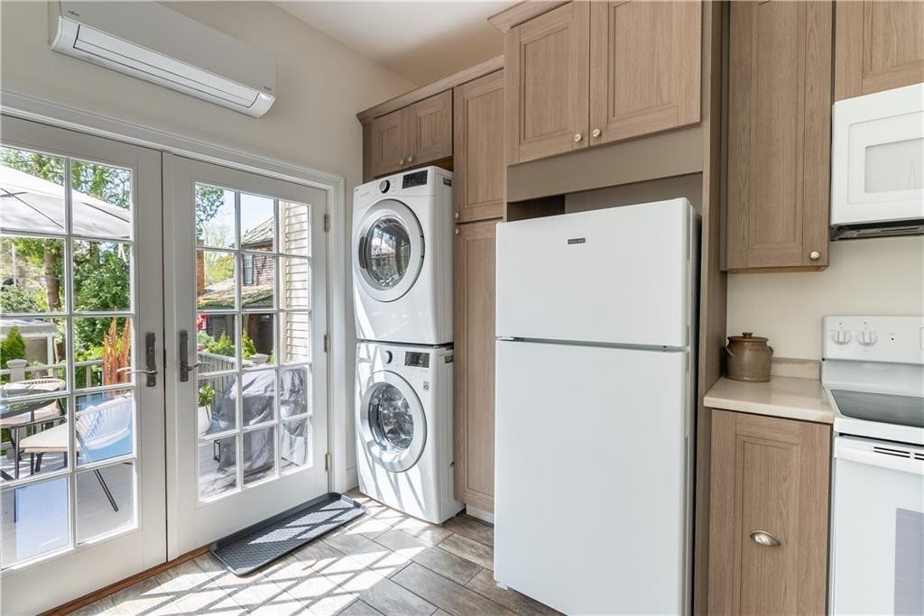 Residential Lease in Newport 5