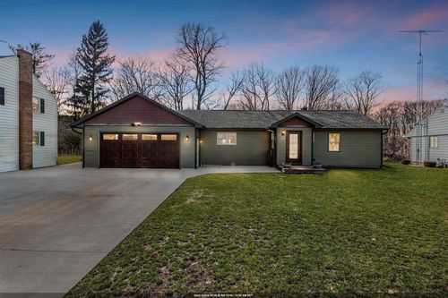 4726 Hessel Court, Manitowoc, WI, 54220 | Card Image