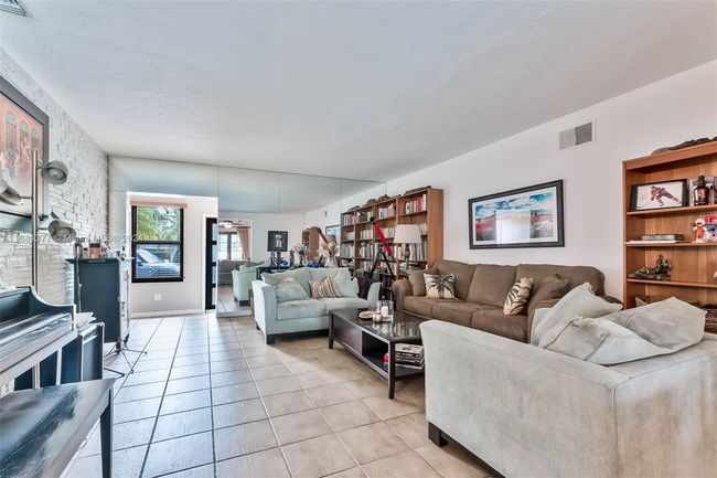 7901 Sw 133 Rd St, House other with 4 bedrooms, 3 bathrooms and null parking in Pinecrest FL | Image 11