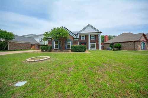 716 Bridget Way, Hurst, TX, 76054-2016 | Card Image