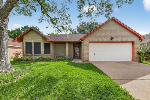 807 Forest Oaks Ln, Pearland, TX, 77584-2067 | Card Image