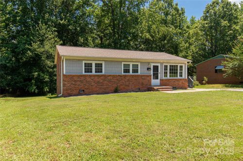 105 Autumn Pl, York, SC, 29745-1821 | Card Image