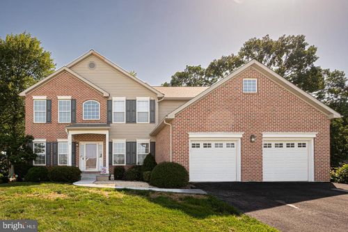 732 Slate Hill Dr, OXFORD, PA, 19363-1831 | Card Image