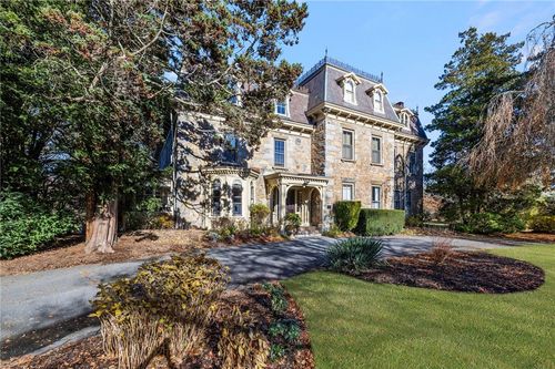 9-66 Webster St, Newport, RI, 02840-4016 | Card Image