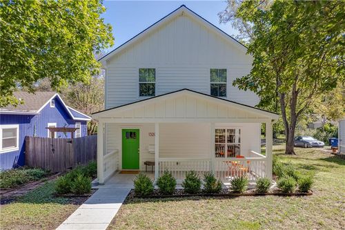 1320 Pennsylvania St, Lawrence, KS, 66044-3574 | Card Image