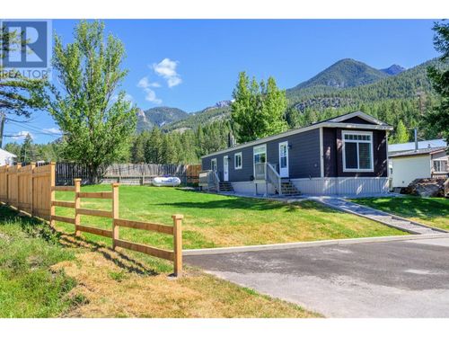 6-8614 Hwy 93/95 Highway, Dry Gulch, BC, V0A1M0 | Card Image