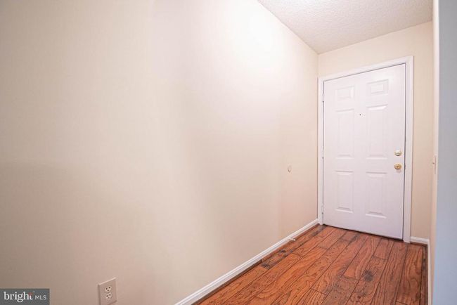 APT-101 - 12009 Golf Ridge Ct, Condo with 3 bedrooms, 2 bathrooms and null parking in FAIRFAX VA | Image 18