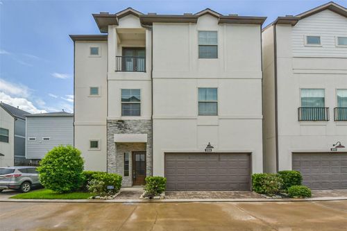 10914 Brookeshire Chase Ln, Houston, TX, 77043-4023 | Card Image