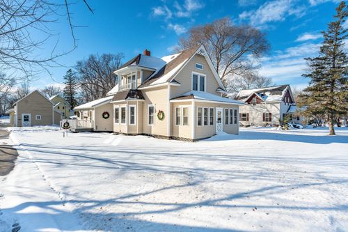 310 Douglas Ave, Henning, MN, 56551-4061 | Card Image