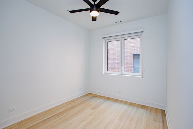 UNIT-404 - 3821 N Ashland Ave, Condo with 1 bedrooms, 1 bathrooms and 1 parking in Chicago IL | Image 8