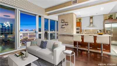 3908 - 4471 Dean Martin Drive, Home with 2 bedrooms, 1 bathrooms and 2 parking in Las Vegas NV | Image 2