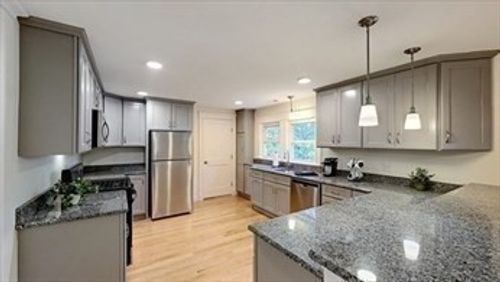 53-53 Vine St, Lexington, MA, 02420-2218 | Card Image