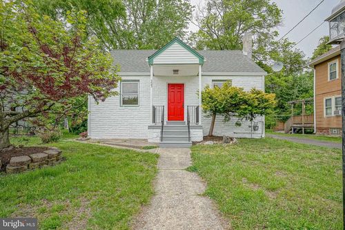 323 Jackson Ave, MAGNOLIA, NJ, 08049-1160 | Card Image
