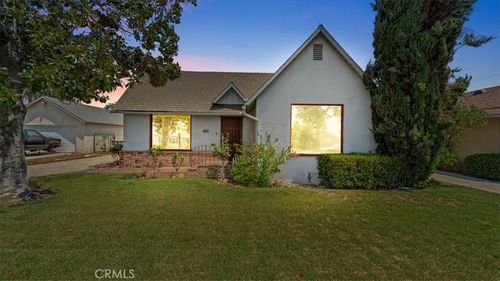 551 E I St, Ontario, CA, 91764-2813 | Card Image