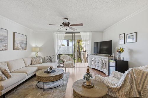 303-5370 Las Verdes Cir, Delray Beach, FL, 33484-9173 | Card Image