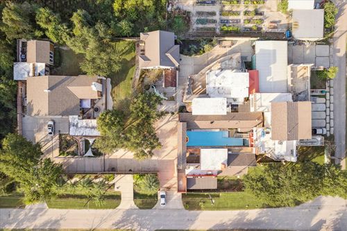 614 Pine Gully Rd, Seabrook, TX, 77586-1827 | Card Image