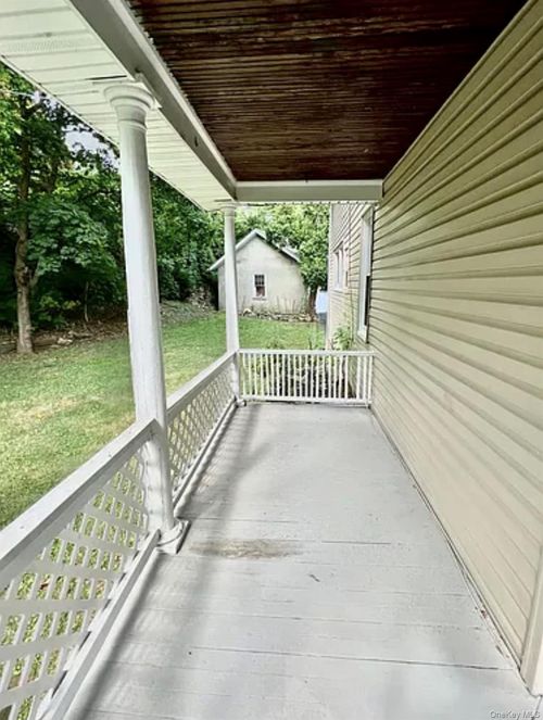 1-14 Valley Rd, White Plains, NY, 10604-2346 | Card Image