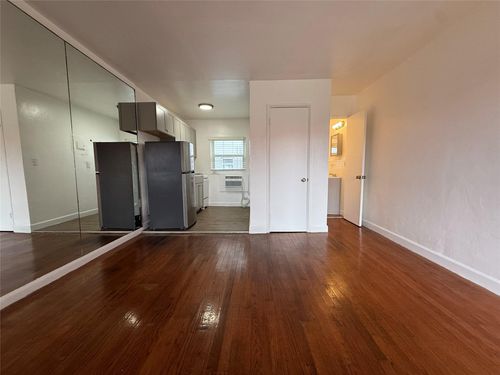 apt-18-2037 Madison St, Hollywood, FL, 33020-6933 | Card Image
