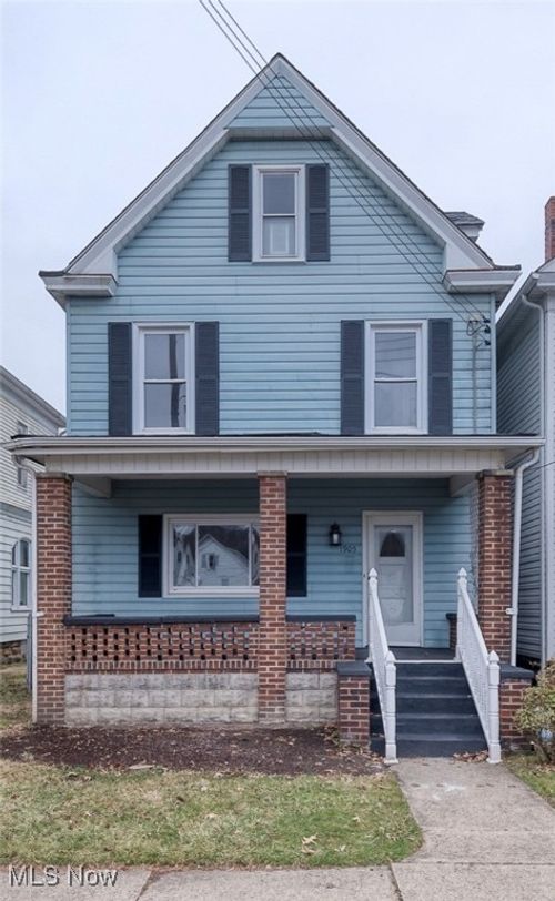 1905 Main St, Wellsburg, WV, 26070-1437 | Card Image
