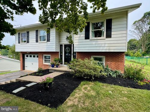 408 West Dr, BOALSBURG, PA, 16827-1539 | Card Image
