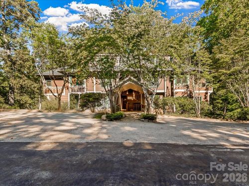 f-301-81 Creekside Way, Burnsville, NC, 28714 | Card Image