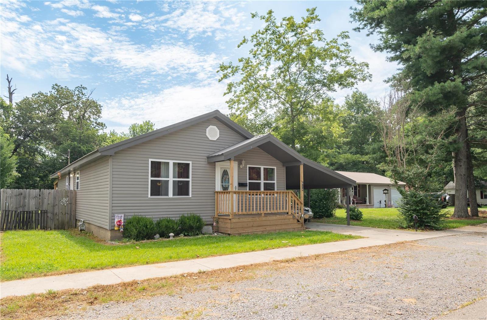 Catalpa St, Dexter, MO 63841