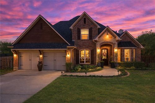 323 Saint James Ave, Springdale, AR, 72764-7144 | Card Image