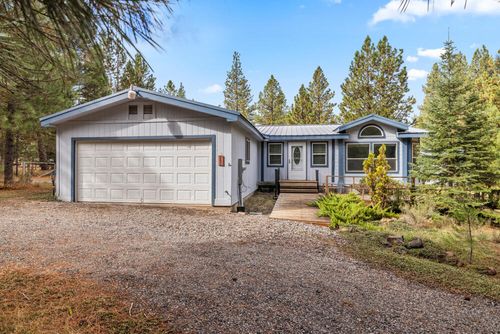 22604 Horseshoe Way, Klamath Falls, OR, 97601-9198 | Card Image