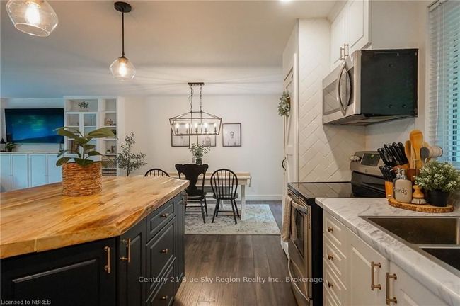 6 Mccharles Line, House other with 3 bedrooms, 2 bathrooms and 6 parking in Powassan ON | Image 6